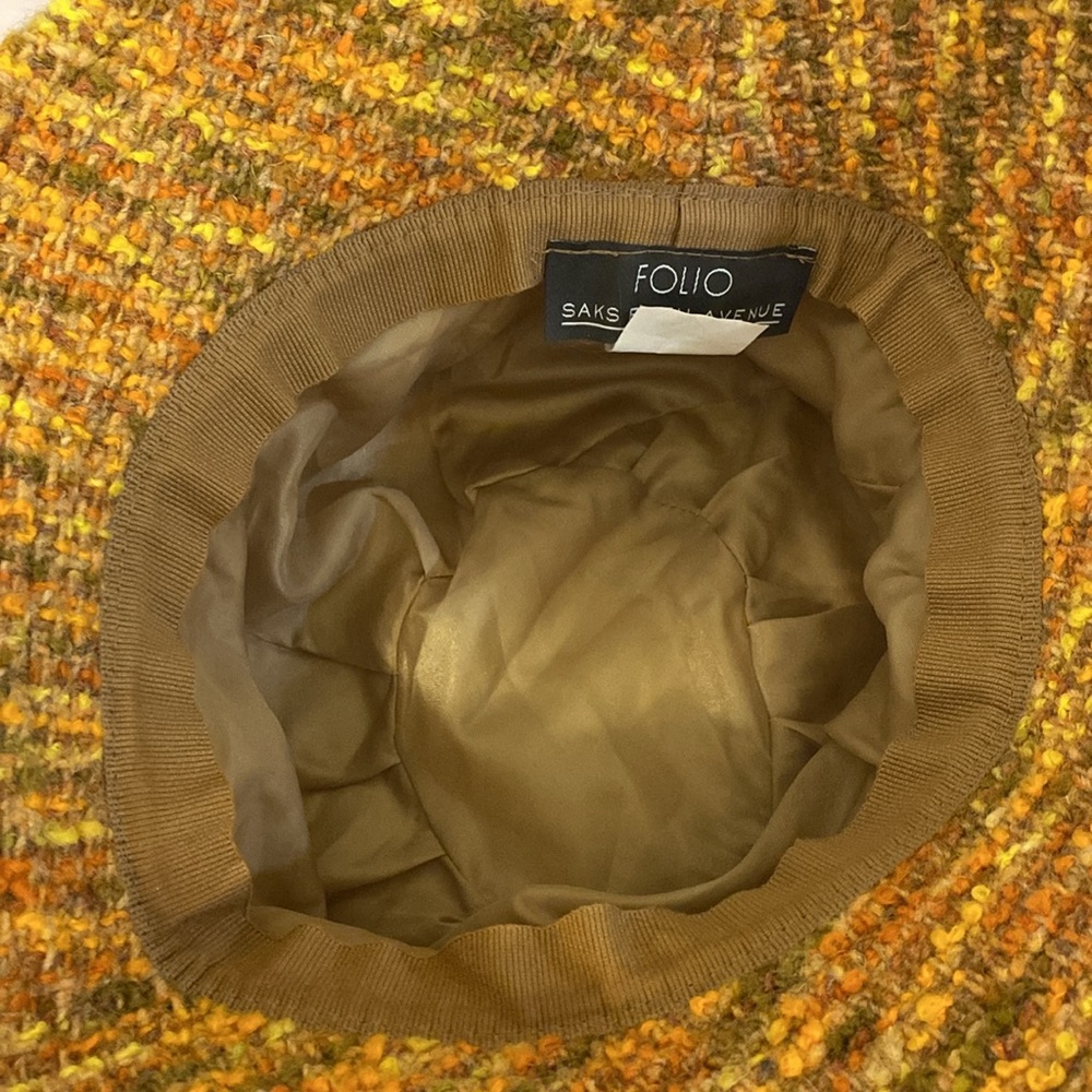 Saks Fifth avenue hat in good condition, gorgeous color - Picture 3 of 4